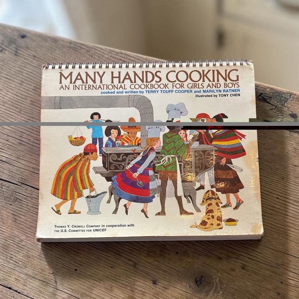 Many Hands Cooking International Cookbook UNICEF 1974 Vintage Spiral Bound Chen